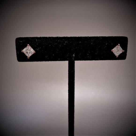 Bella Luce Diamond Simulant 2.00ctw 5x5mm Princess Cut SS Rose Stud Earrings NIB - Picture 7 of 10